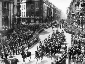 Diamanten Jubileumprocessie van Koningin Victoria door King William Street, 1897